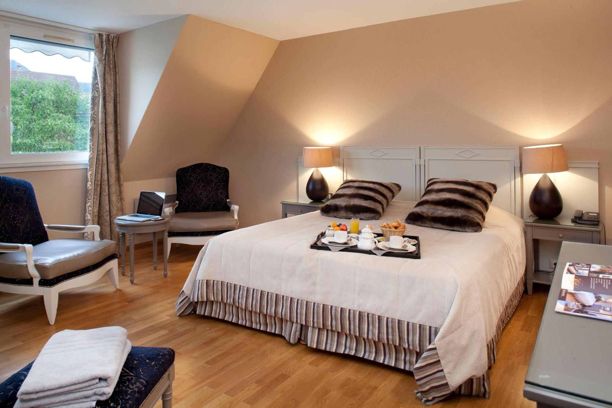 Logis Hotel Le Parc & Spa Saint-Hippolyte  Eksteriør bilde