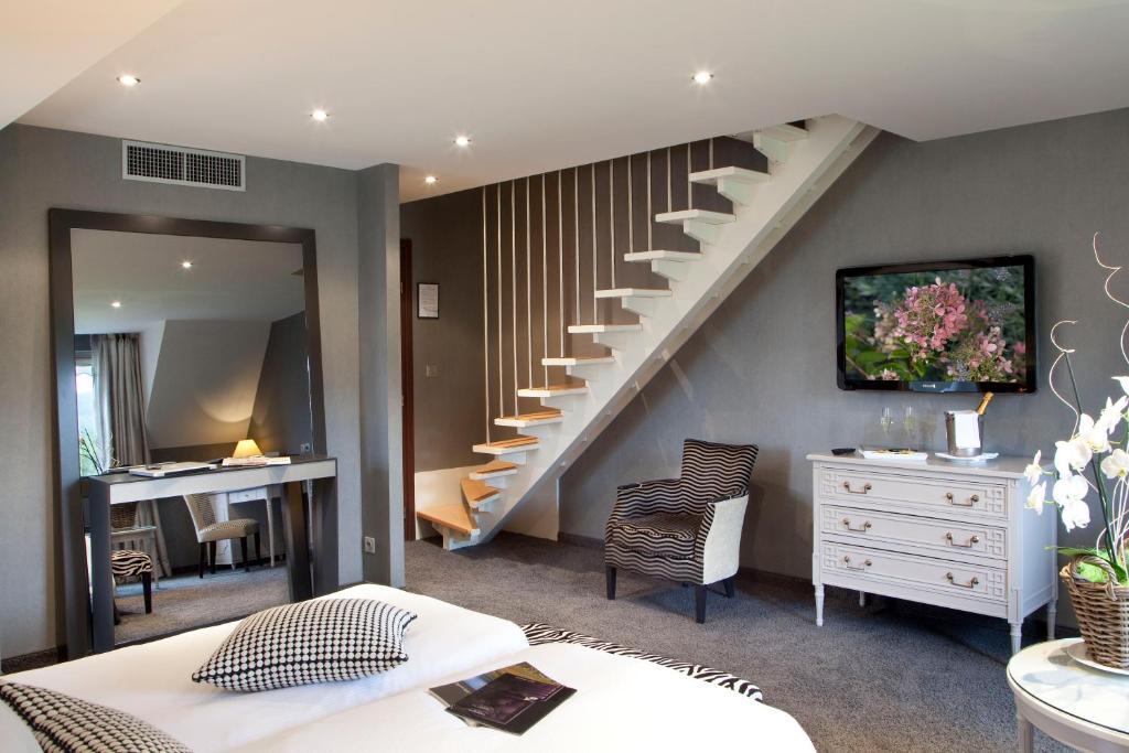 Logis Hotel Le Parc & Spa Saint-Hippolyte  Rom bilde