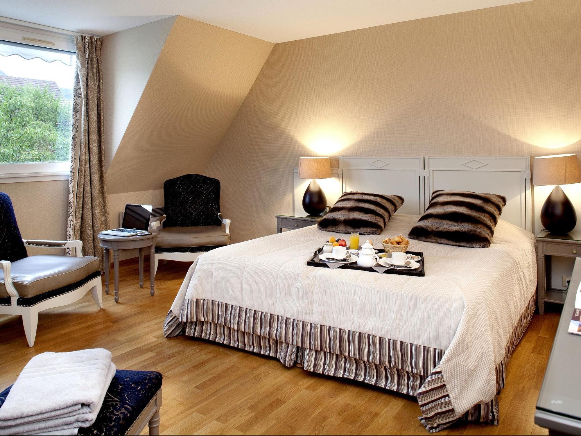 Logis Hotel Le Parc & Spa Saint-Hippolyte  Eksteriør bilde