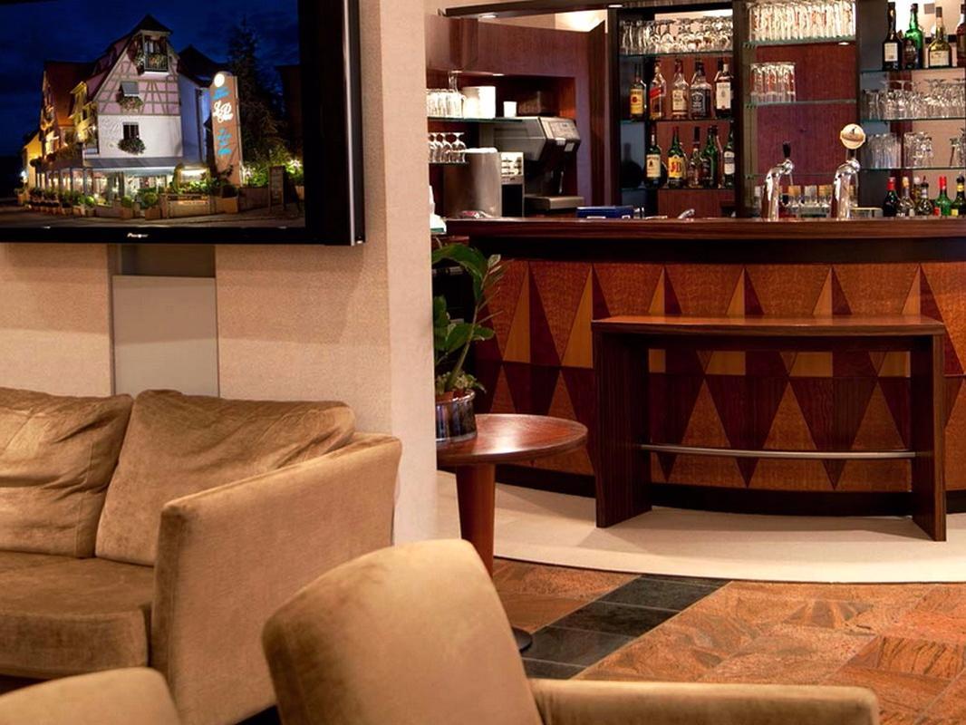 Logis Hotel Le Parc & Spa Saint-Hippolyte  Eksteriør bilde